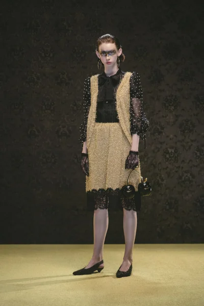 Look 38